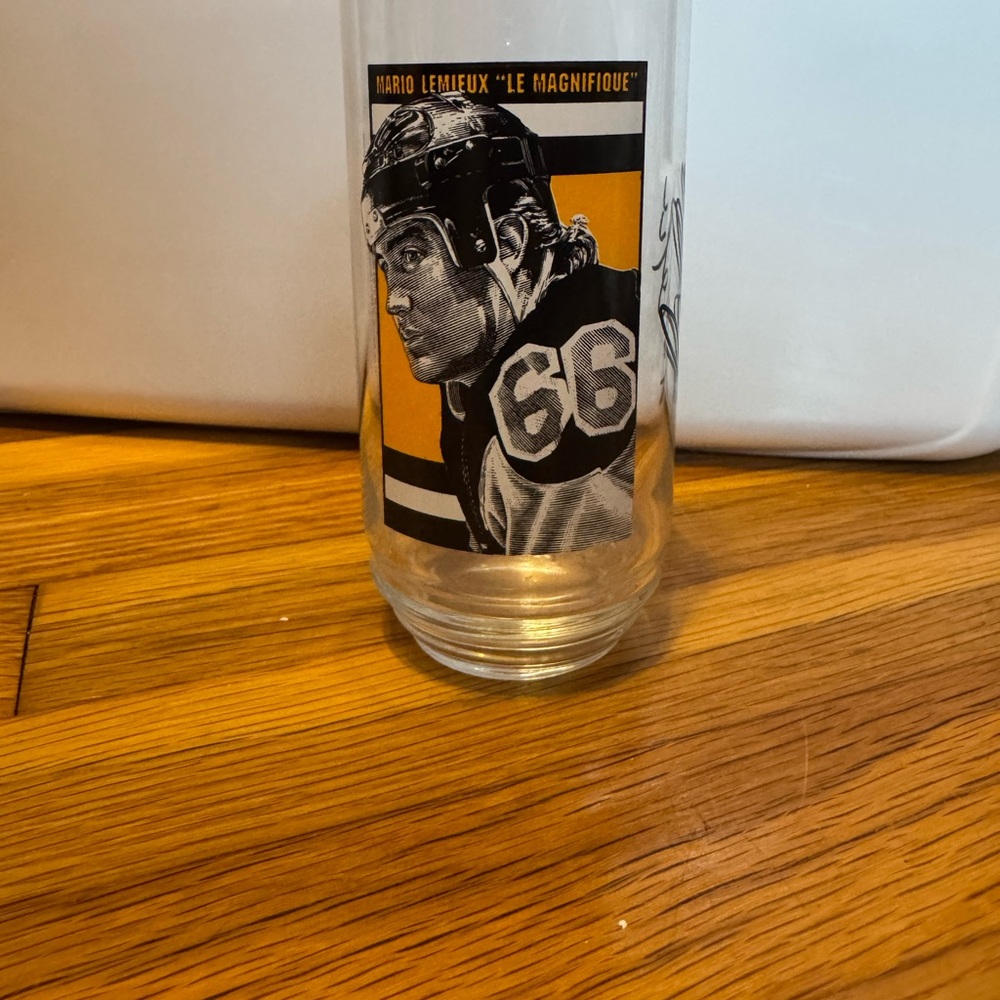 Vintage Mario Lemieux Collectible Hockey Drinking Glass